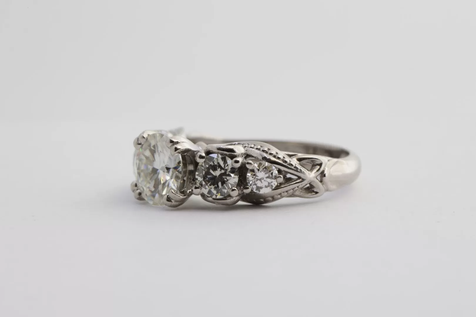 14k White Gold 1.28ctw Moissanite 0.70ctw Diamond Wedding Ring Size 6 (4.70g.)