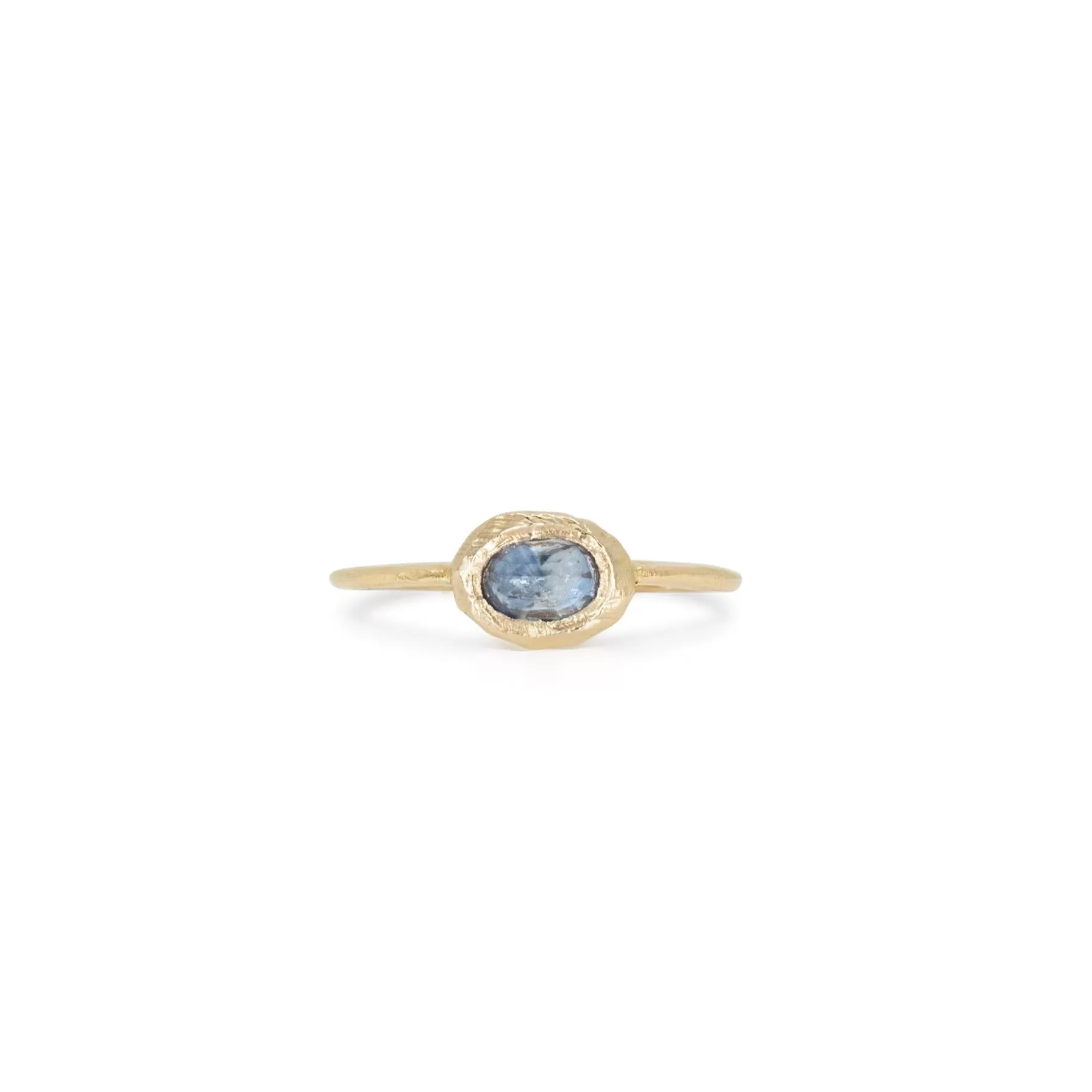 18K Oval Stone Ring in Denim Blue Sapphire