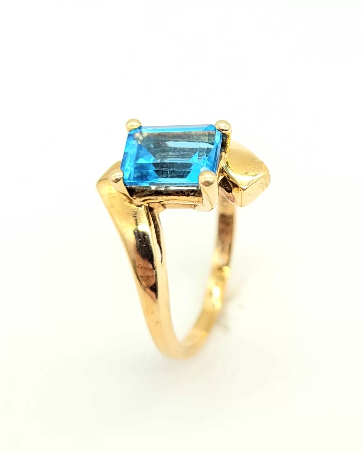 Blue Topaz Ring