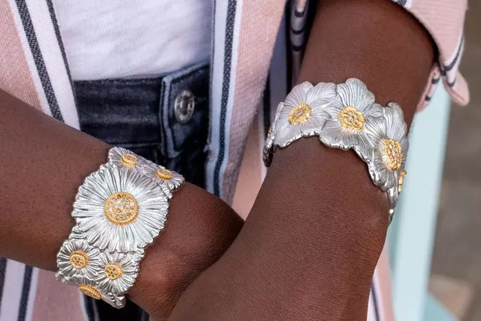 Buccellati - Blossoms Gardenia - Cuff Bracelet with Brown Diamond, Sterling Silver with Gold Accents