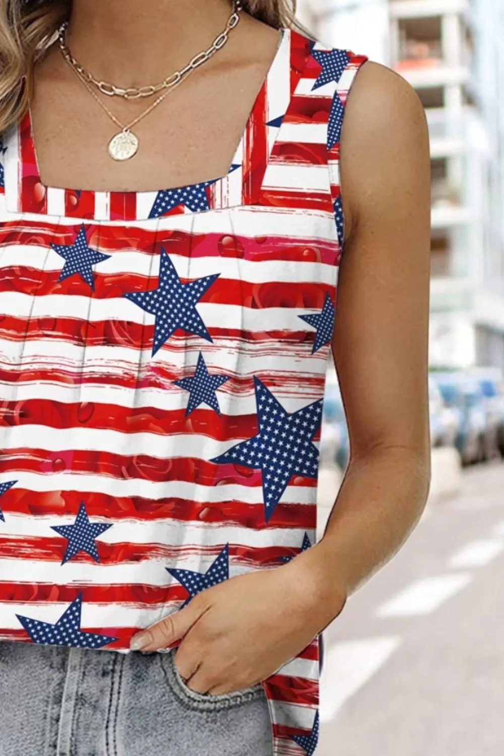 Celebrate America this Fourth of July with our Star Striped Square Neck Tank – the perfect Independence Day top for showing your patriotic style