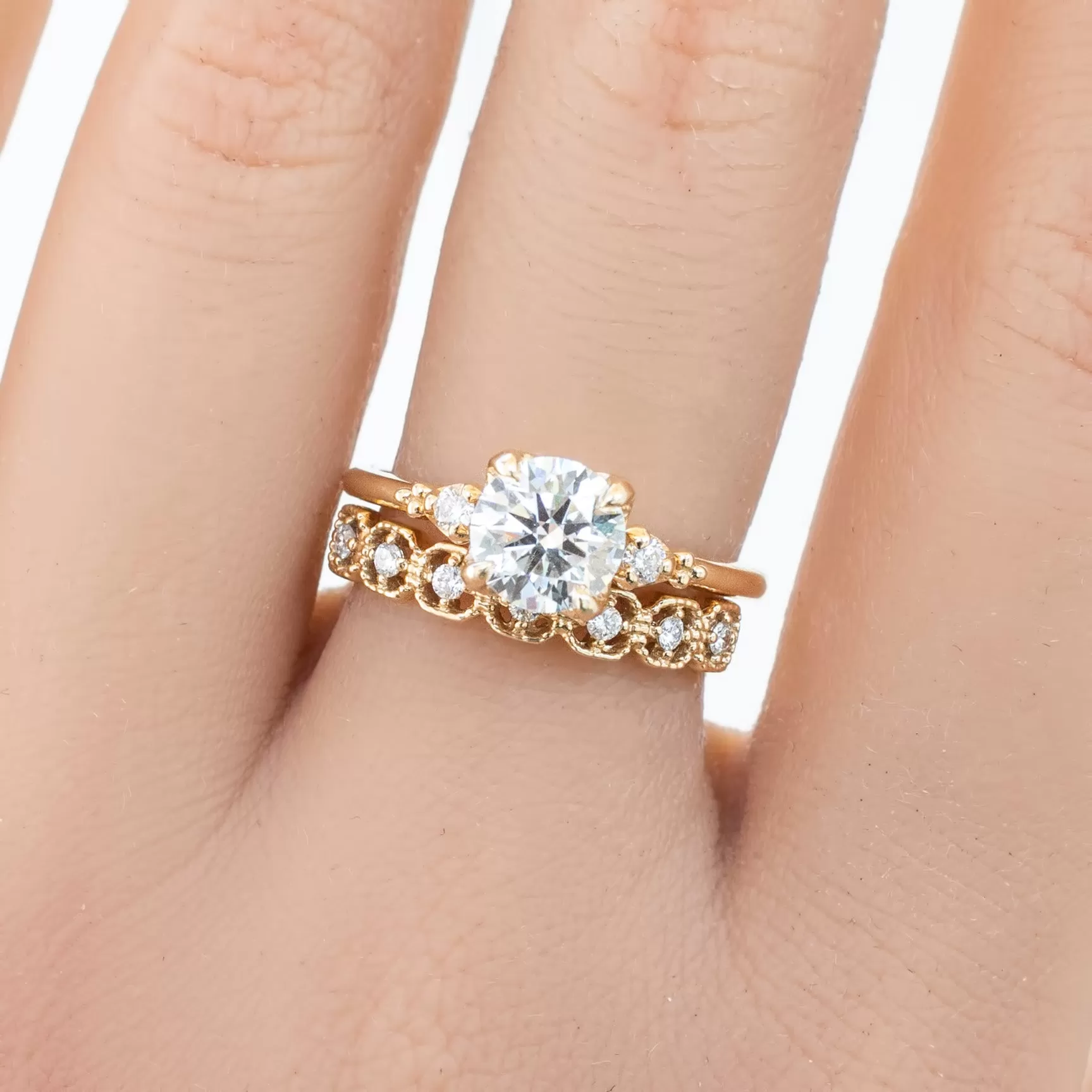 Estel Round Diamond Ring (Choose your own diamond)