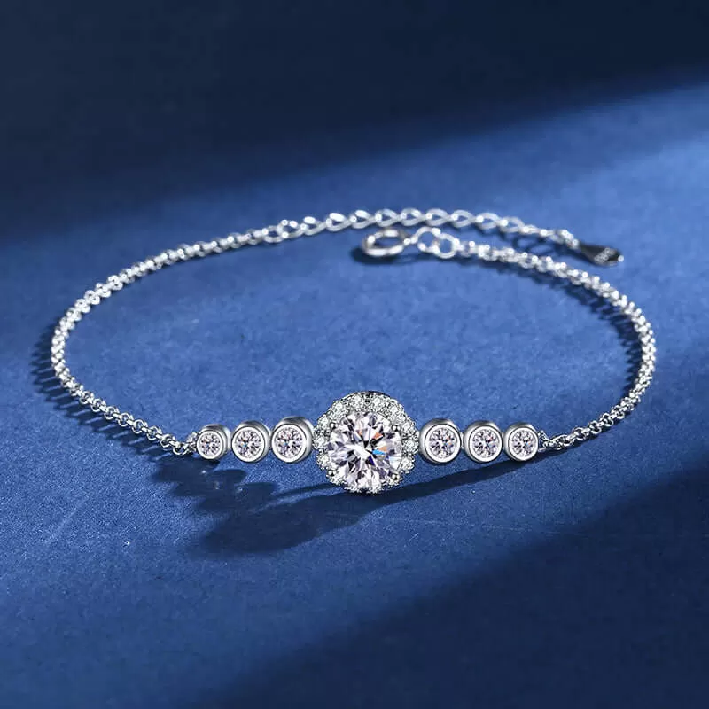 Flourishing Star Size Stone Moissanite Bracelet