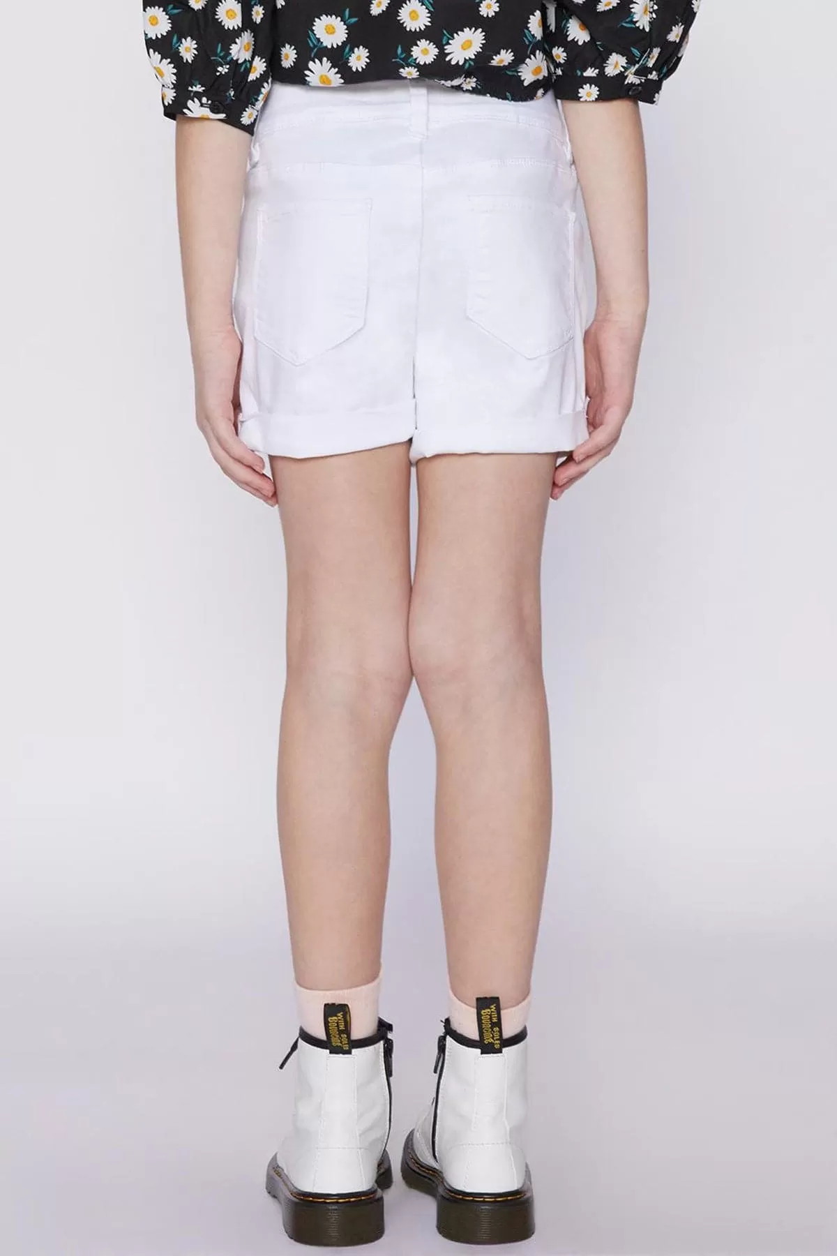 Girls 2-Button Essential Cuffed Shorts