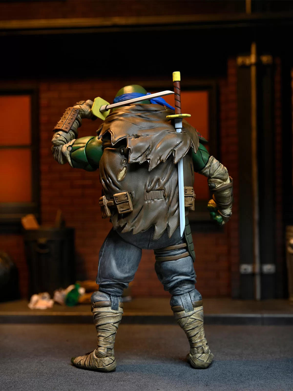 Ultimate Leonardo - 7 Action Figure - Teenage Mutant Ninja Turtles The Last Ronin - NECA Collectibles