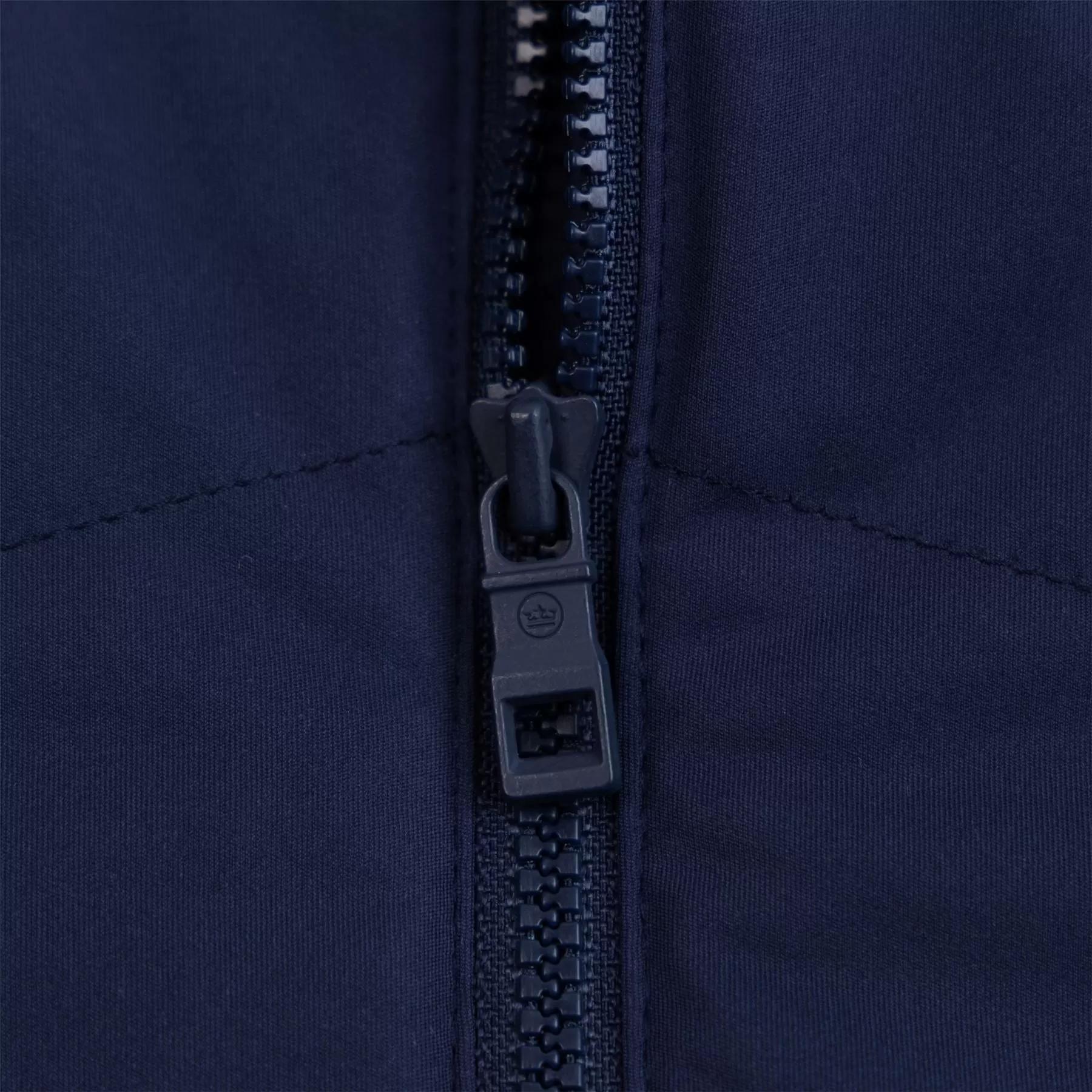 Venture Classic Fit Hybrid Gilet Navy - SS24